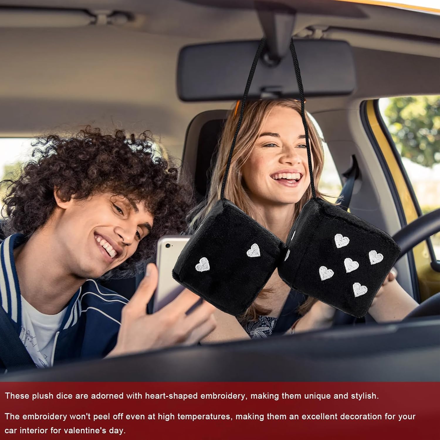 Par de dados de felpa mullidos para espejo de automóvil, dados de 3 pulgadas para colgar de pareja con patrón de forma de corazón, adorno cuadrado retro para espejo retrovisor para mujeres y