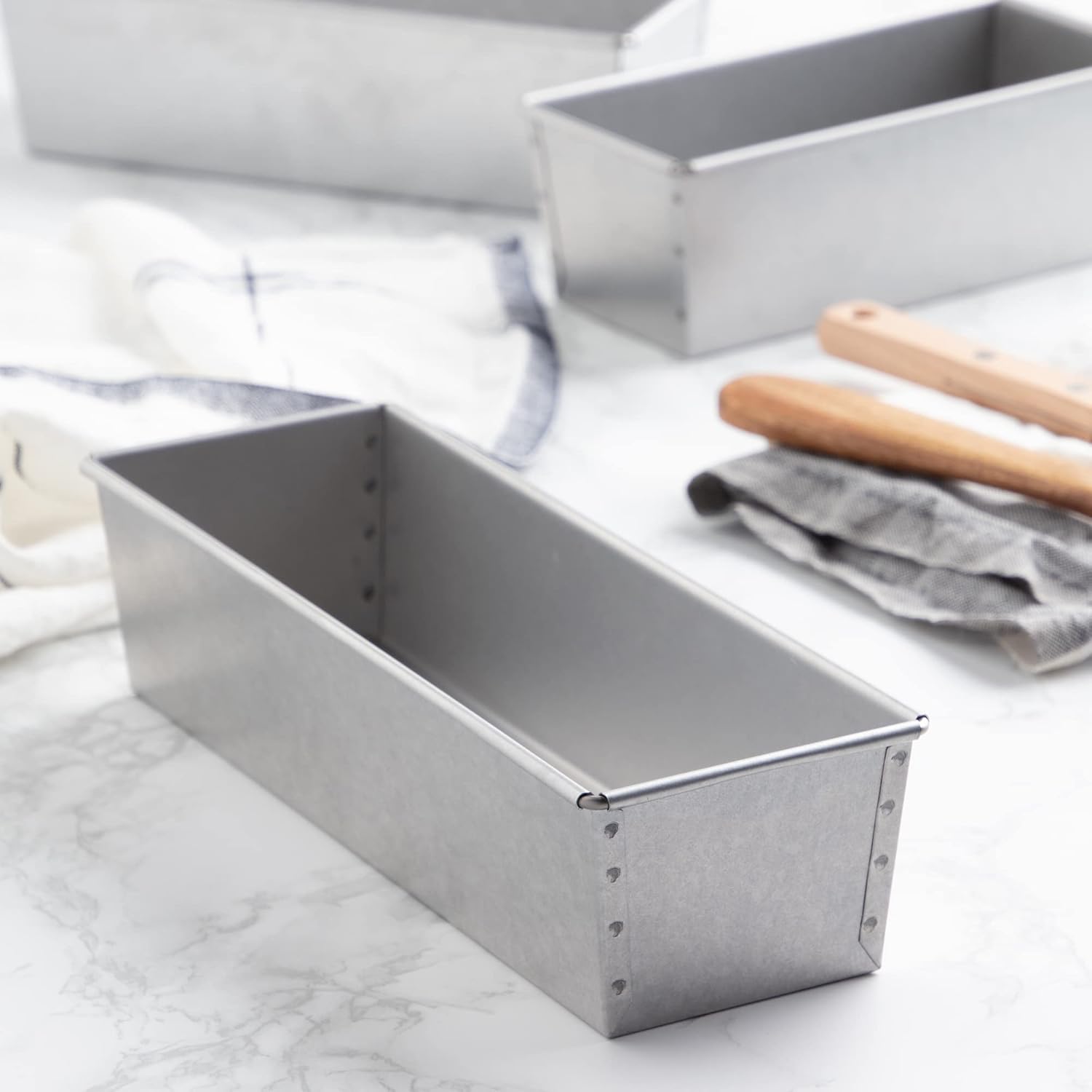 Endoshoji WPU13002 Professional Pound Cake Pan, Alustar, Made In Japan