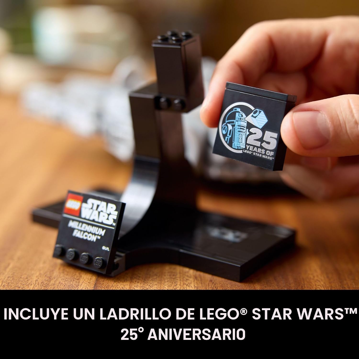LEGO Star Wars Millennium Falcon 25 aniversario coleccionable – Juego de construcción de bricolaje para adultos, hombres y mujeres, a partir de 18 años – Un modelo de New Hope con soporte de exhibición – Regalo de Star Wars – 75375