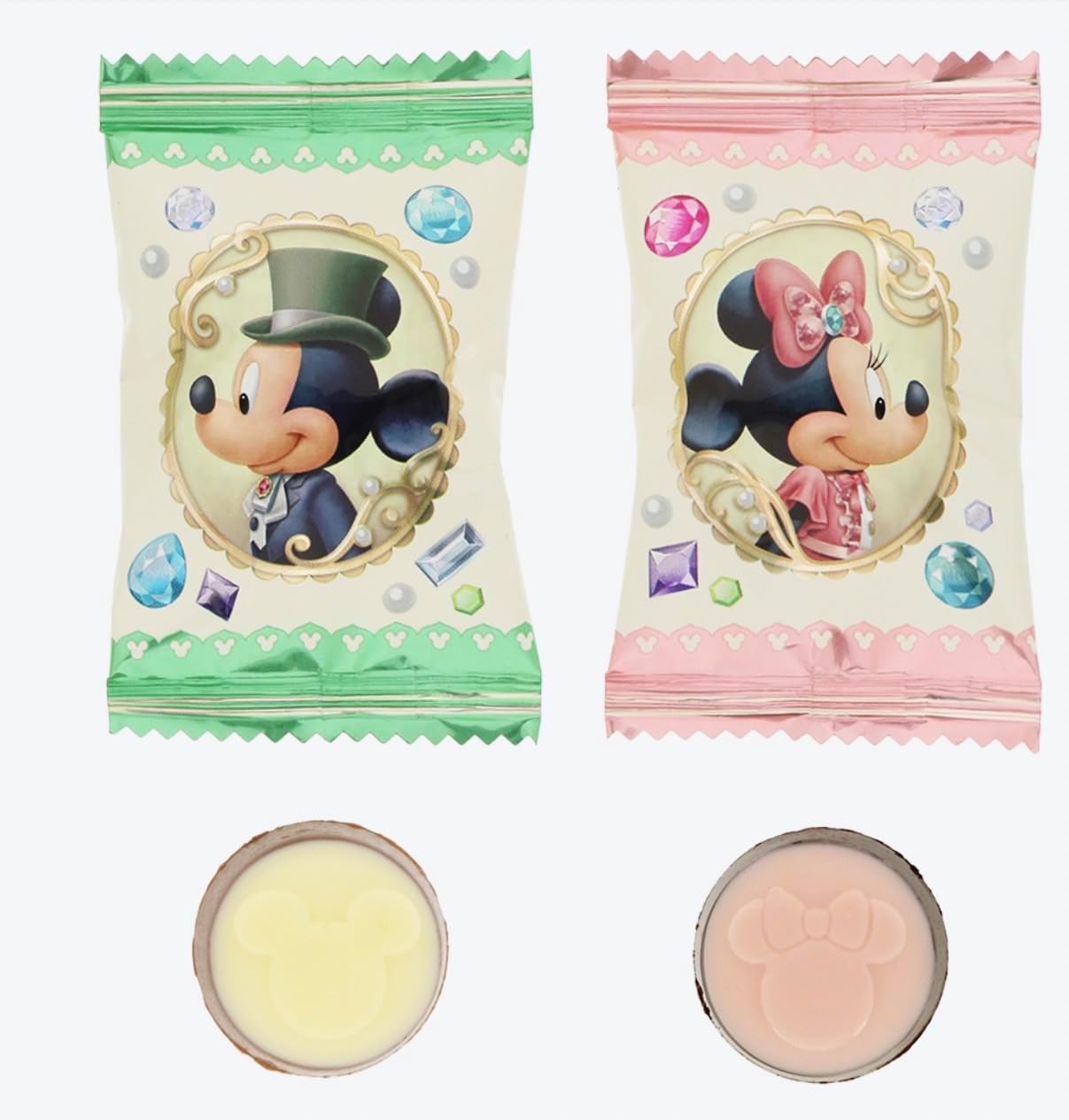 Mickey & Minnie Chocolate (White & Milk, Strawberry Flavor & Sweet), Sweets, Souvenirs, Souvenirs, Souvenirs, Commemorative Goods, Present