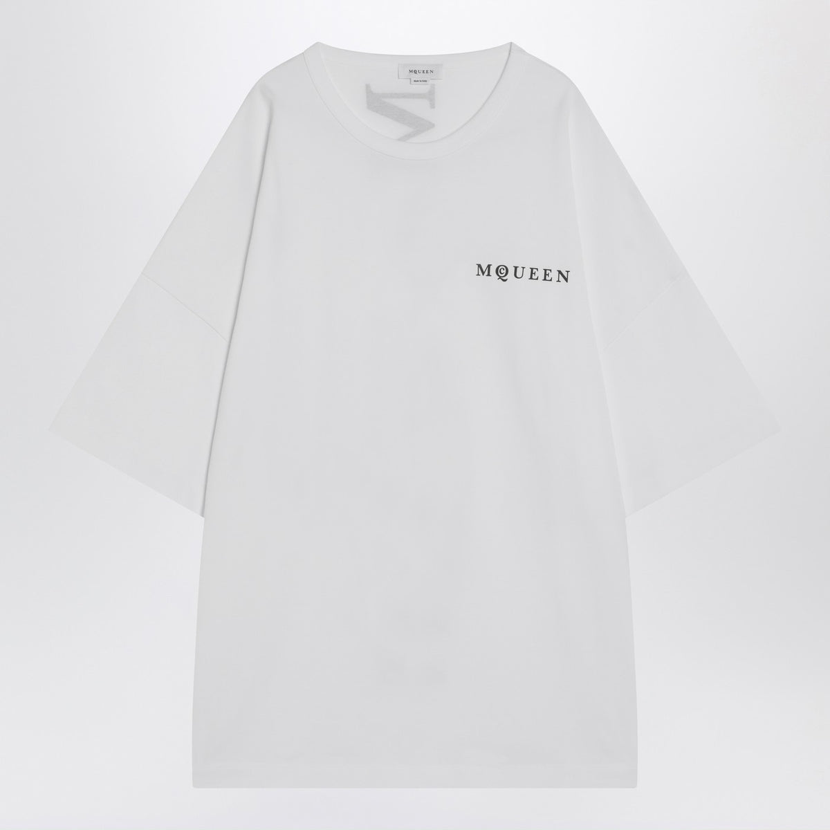 Alexander ロゴ付きのアレクサンダーMCクイーンホワイト特大Tシャツ - Image 4
