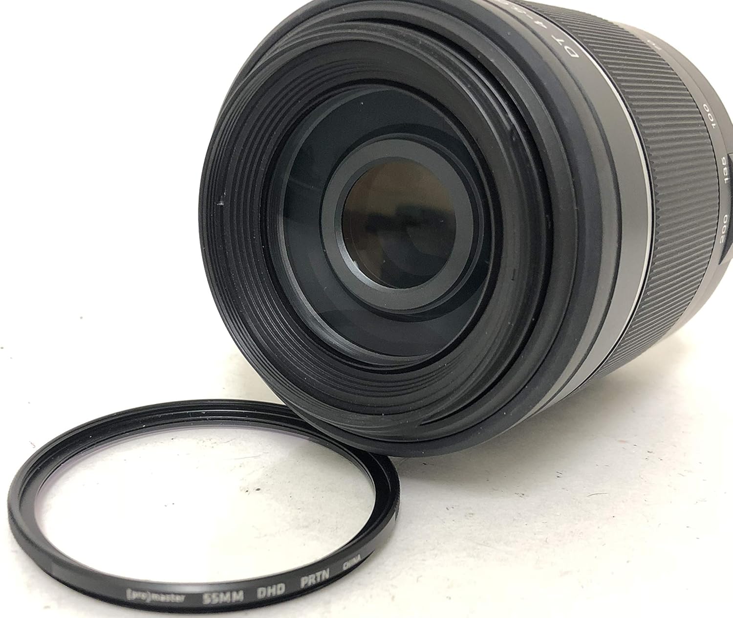 SONY DT 55-200mm F4-5.6 SAM SAL55200-2