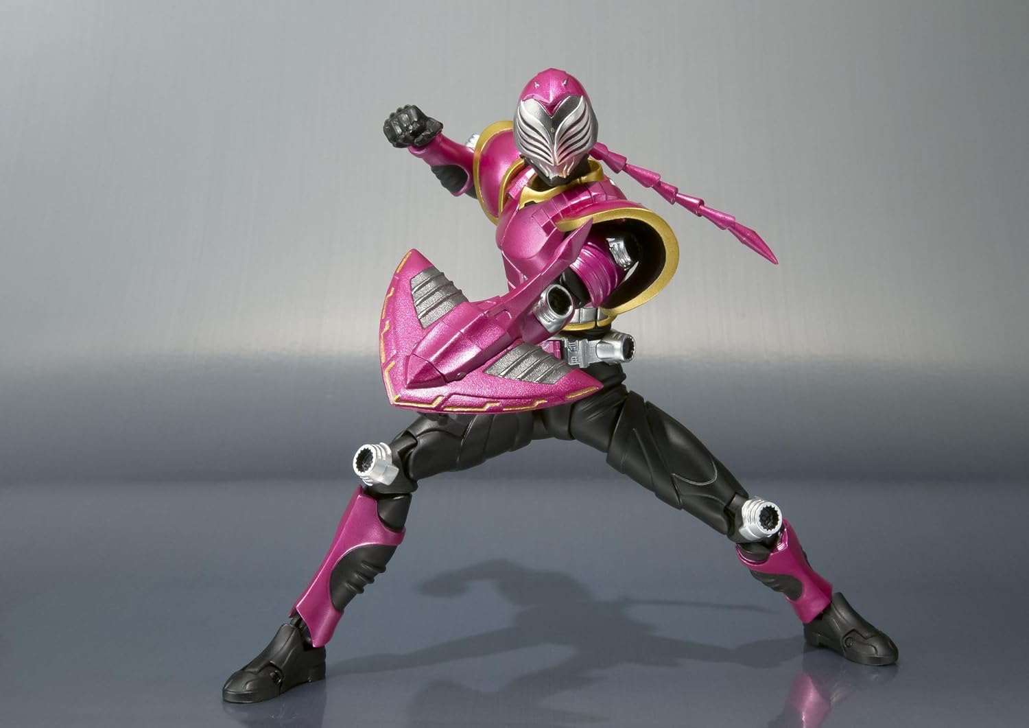 TAMASHII NATIONS S.H.フィギュアーツ 仮面ライダーライア