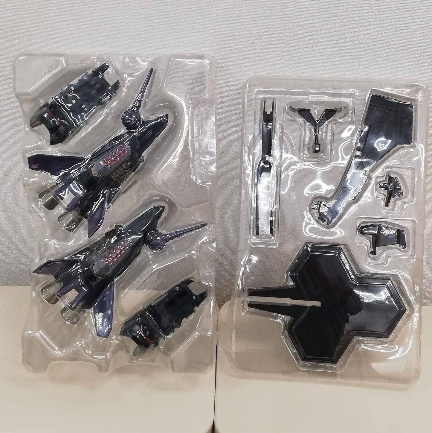 TAMASHII NATIONS DX超合金 マクロスF(フロンティア) VF-25S アーマードメサイアバルキリー(オズマ・リー機)