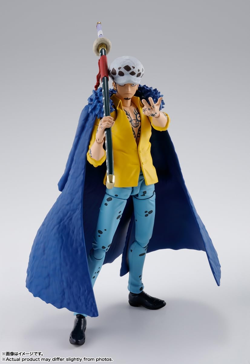 S.H. Figuarts ONE PIECE Trafalgar Law - Onigashima Invasion - Approx. 6.3 inches (160 mm), PVC & ABS Pre-painted Action Figure