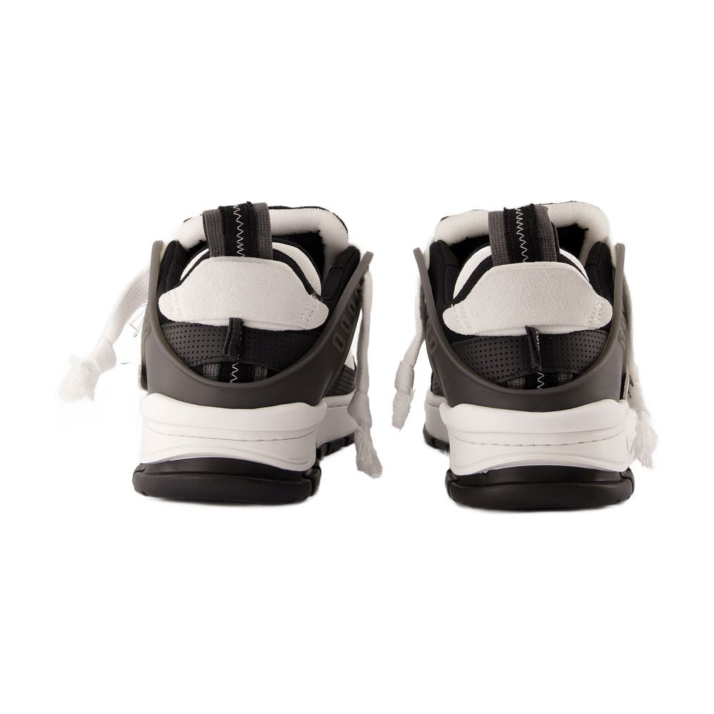 Axel エリアパッチワークスニーカーAxel Arigato Synthetic Black/White - Image 4