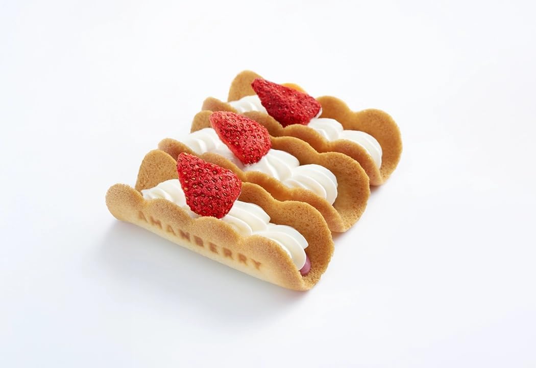 (Fukuoka Limited) Aman Berry, White Chocolate, Bakery, Souvenir, Individual Packaging, Present, Celebration, Sweets, White Day, Return, Popular, Fashionable, 8 Pieces