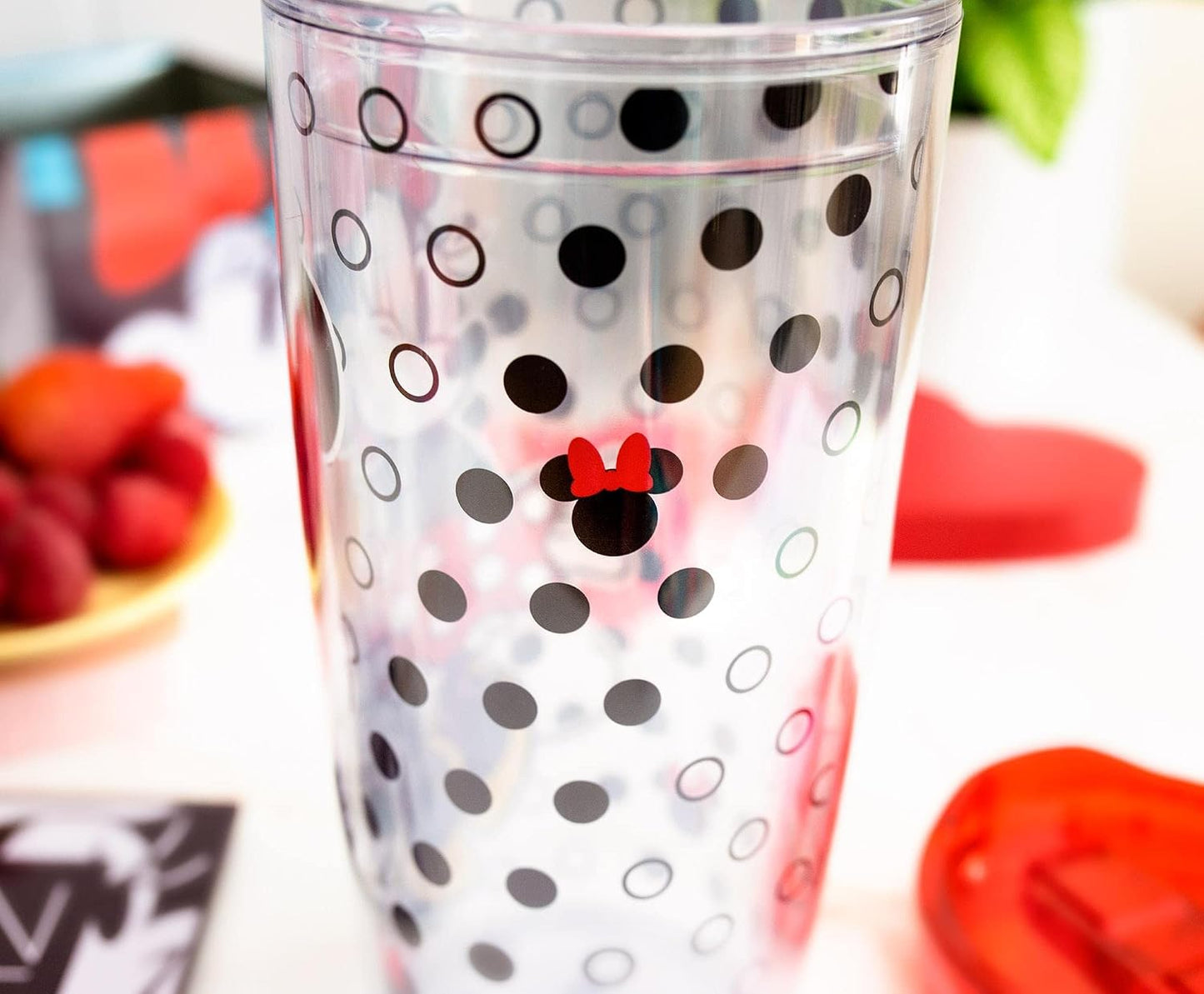 Disney Minnie Mouse - Vaso de viaje acrílico con tapa de cierre deslizante | Taza fría alta de carnaval para bebidas, jugo, limonada | Esenciales para el hogar y la cocina, bonitos regalos y coleccionables | Capacidad para 20 onzas