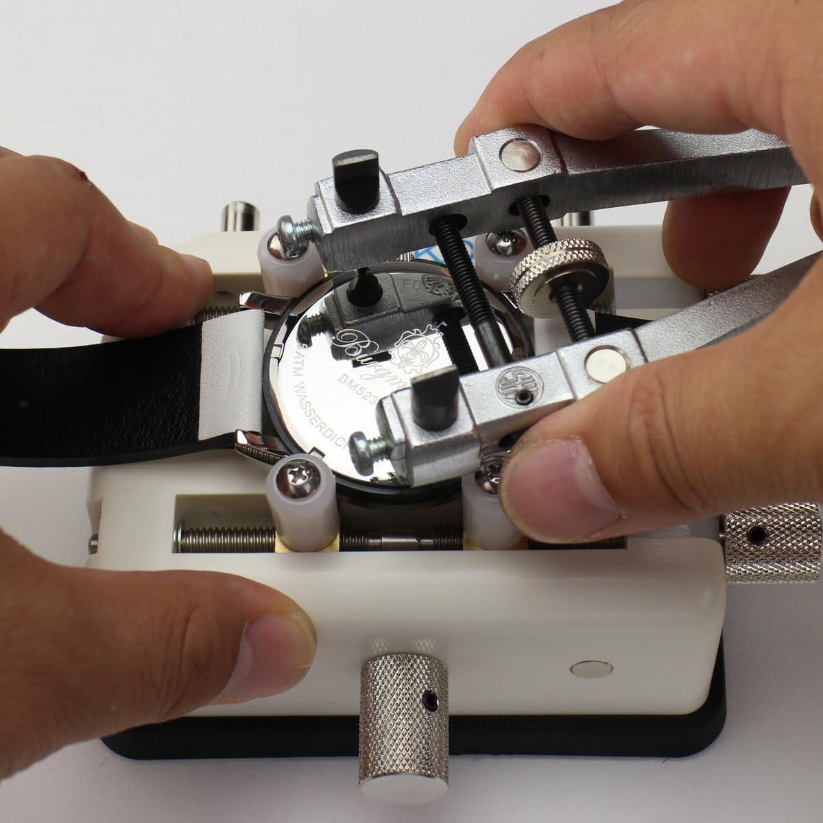 Seiko S-212 Universal Case Holder