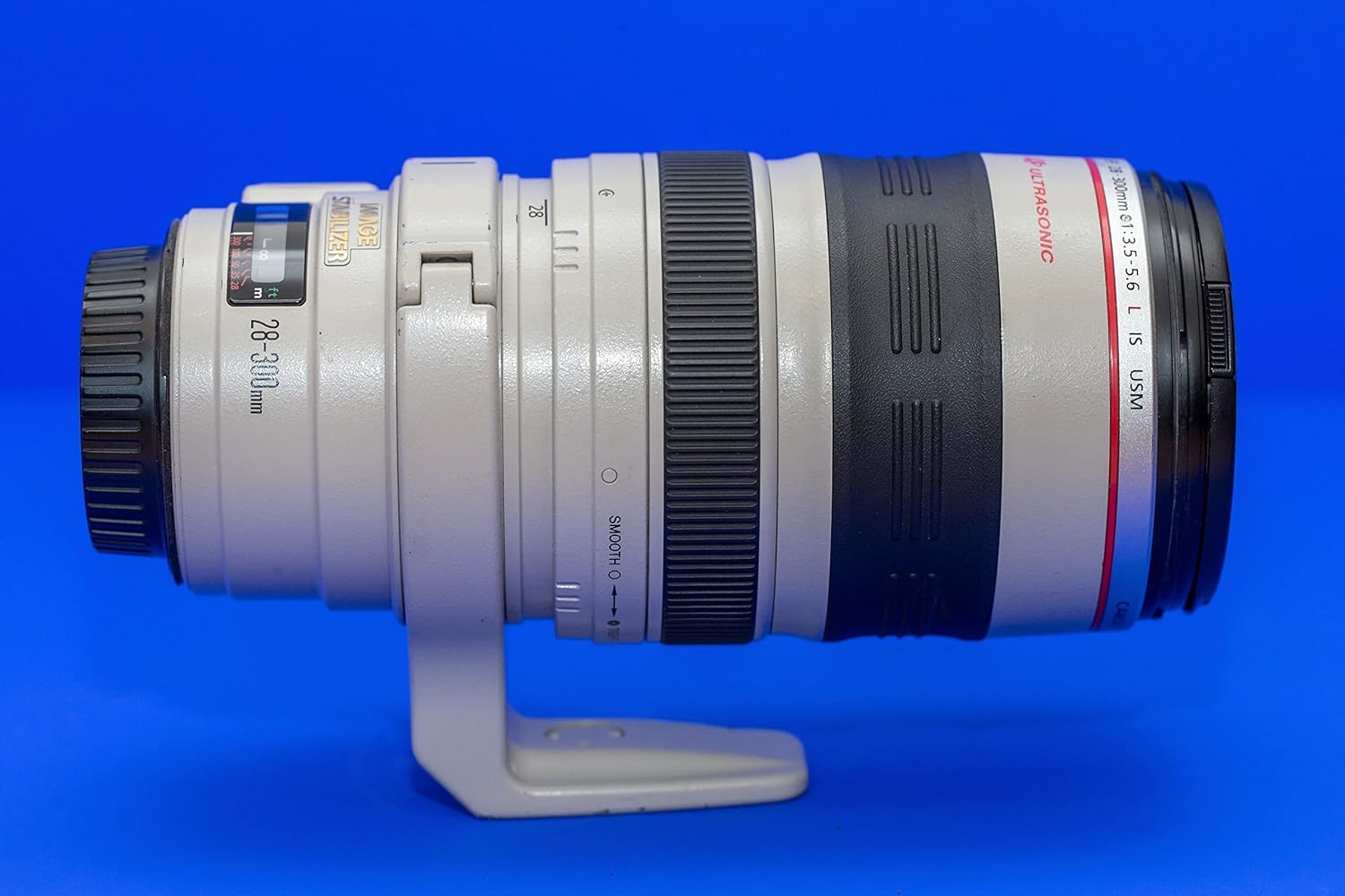 Canon EF 28-300mm f/3.5-5.6L IS USM SLR Telephoto lens White