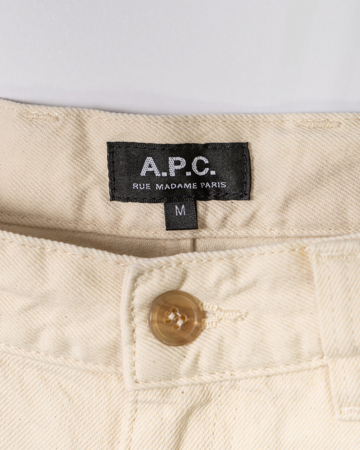 A A.P.C.ショーツベージュ - Image 4