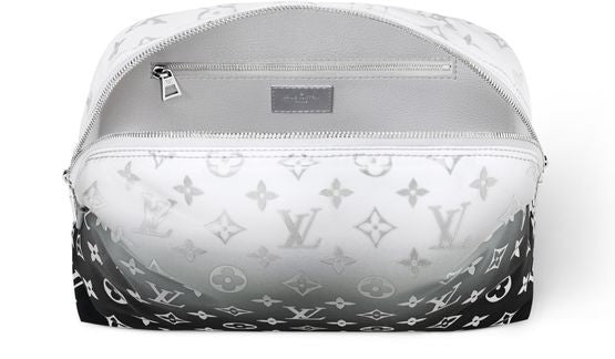LOUIS VUITTON Cosmetic Pouch - Image 4