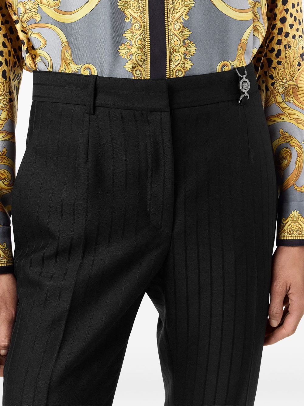 Versace ヴェルサーチのズボン黒 - Image 4