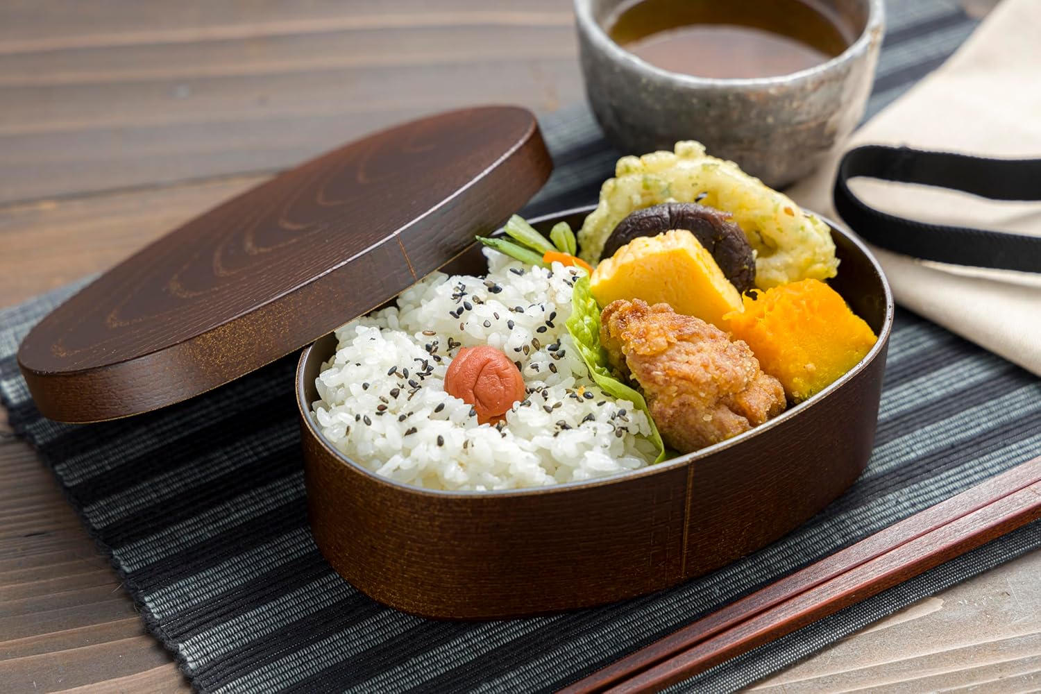Kano Curved Wooden-Style Small Coin Bento Box Mocha Brown 72760, Microwave Safe, Dishwasher Safe, Japanese Made, with Band, Wooden Bento Box, Curved Wooden Bento, Wooden Bento, Lunch Box, Bento Box