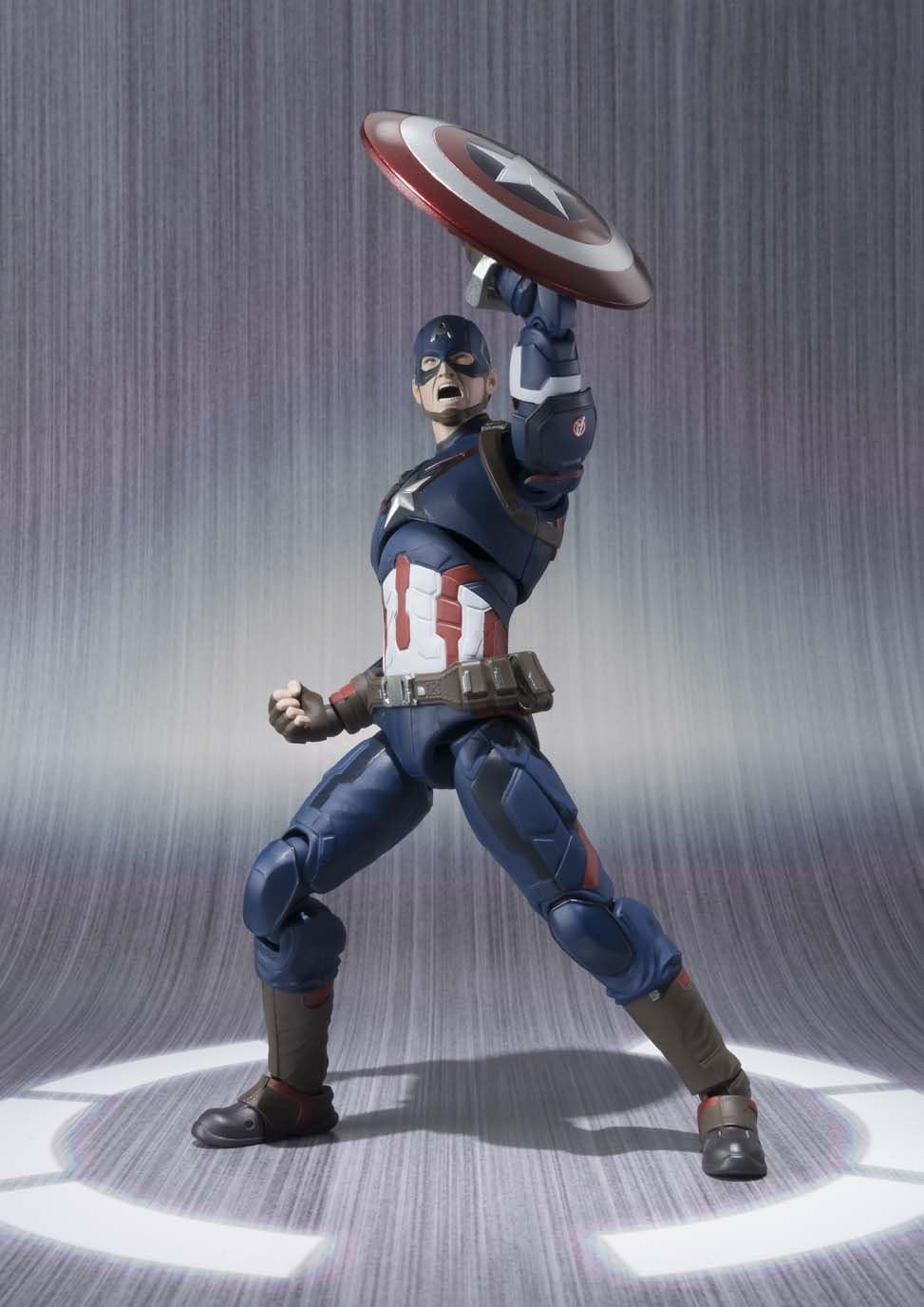 SH Figuarts Avengers: Captain America ABS & PCV Assembled and Painted Articulated Figurine (6.1 inches/155 millimeters)