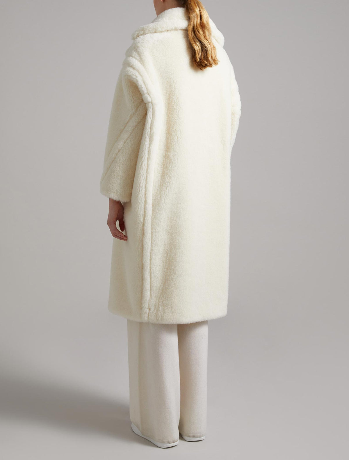 Max マックス・マラは白を覆います - Image 4