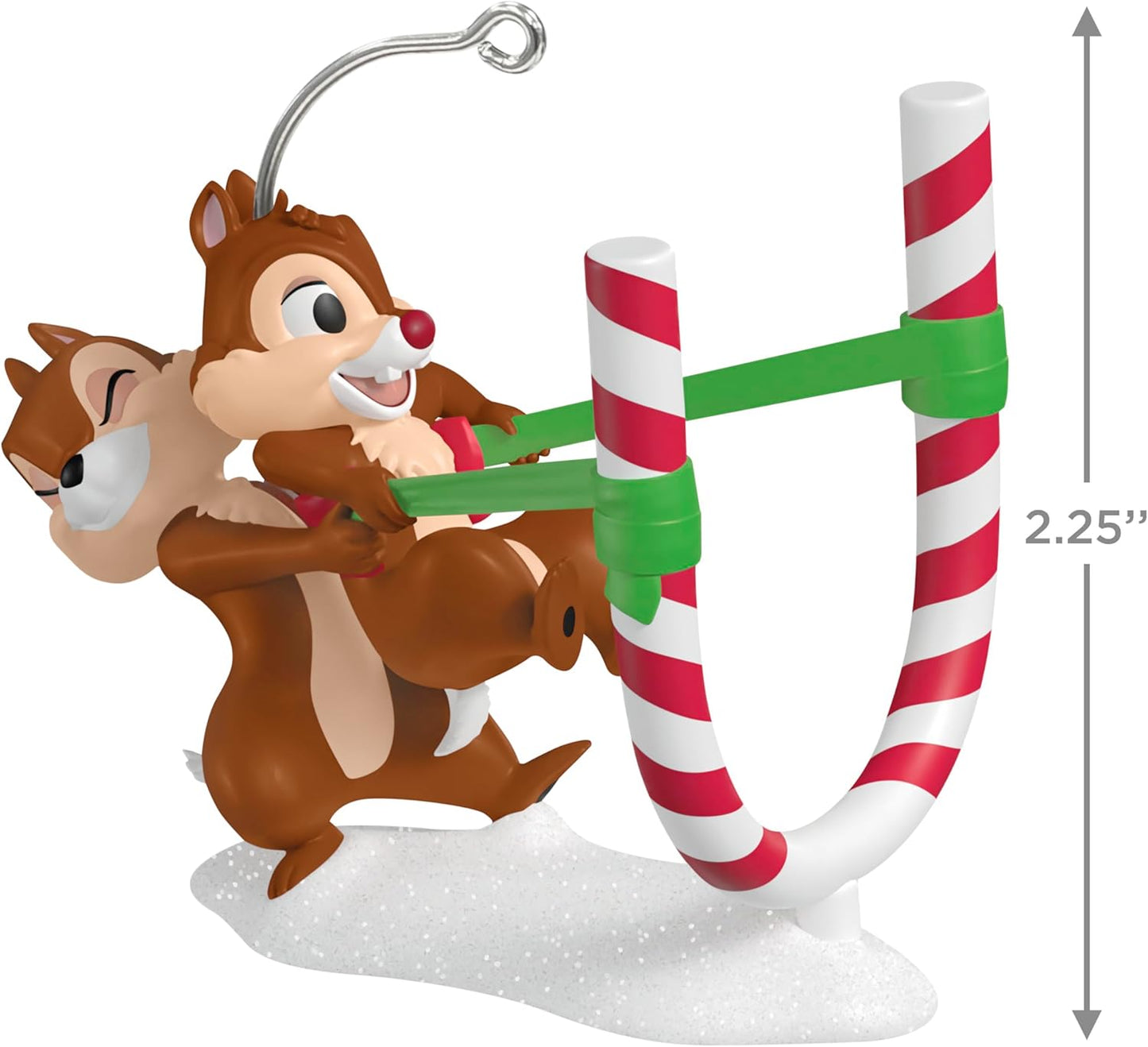 Hallmark Keepsake Adorno de Navidad 2025, catapulta de bastón de caramelo de Disney Chip y Dale, regalos para fanáticos de Disney