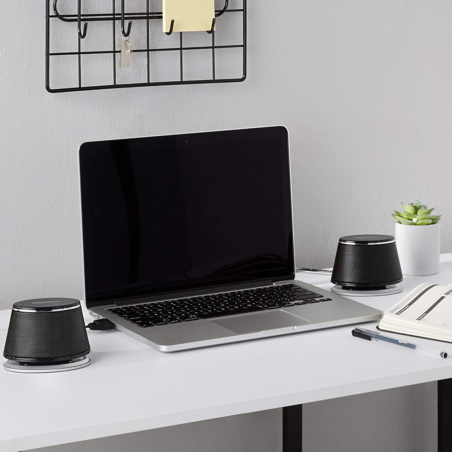 Basics Dynamic Sound Speaker, USB Powered, PC, Computer, Black, 1 Speaker Set, 2 Pieces
