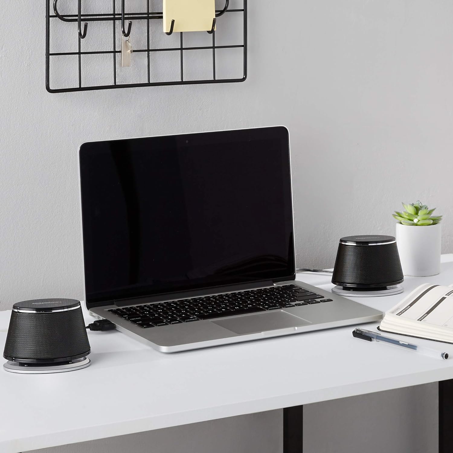 Basics Dynamic Sound Speaker, USB Powered, PC, Computer, Black, 1 Speaker Set, 2 Pieces