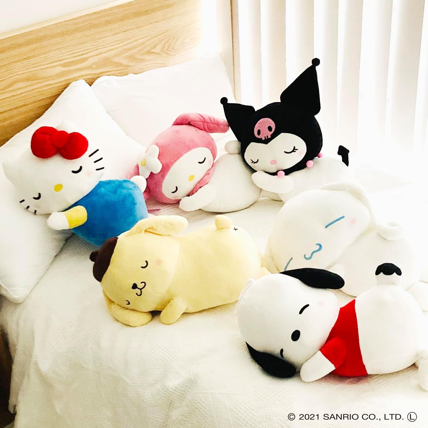MORIPiLO Sanrio Cushion, Kuromi-chan, Large Plush Toy, Black (Companion Pillow M Size Approx. 45 cm) MORISHITA Pillow 4620753