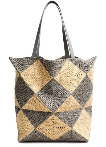 LOEWE Puzzle Fold Diamond XL Tote in raffia - Image 4