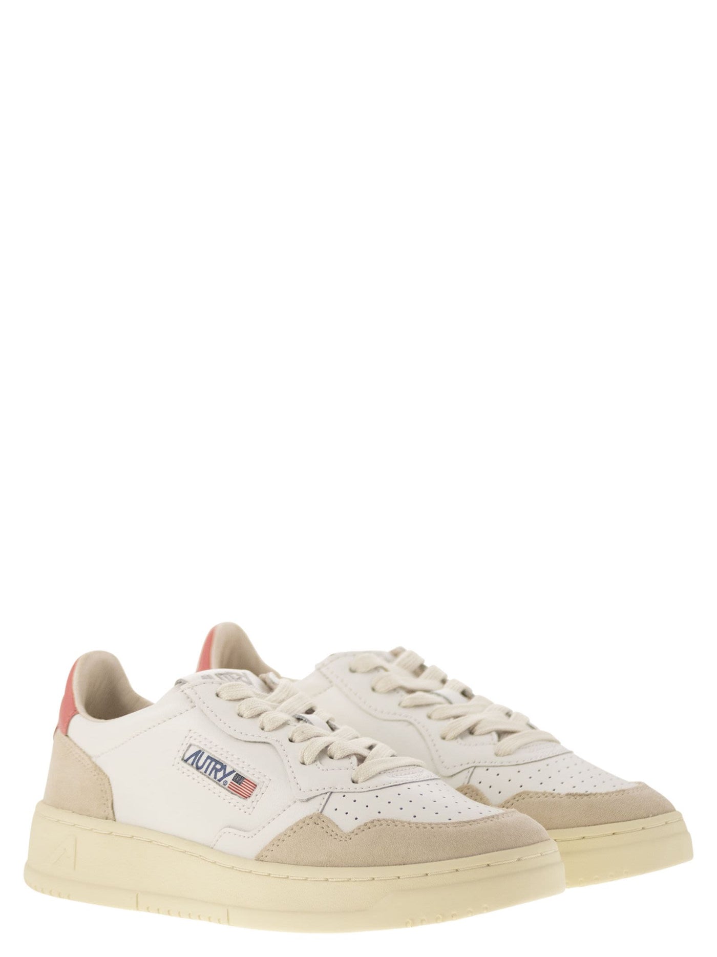 Autry Medalist Low LeatherとSuede Sneakers - Image 4