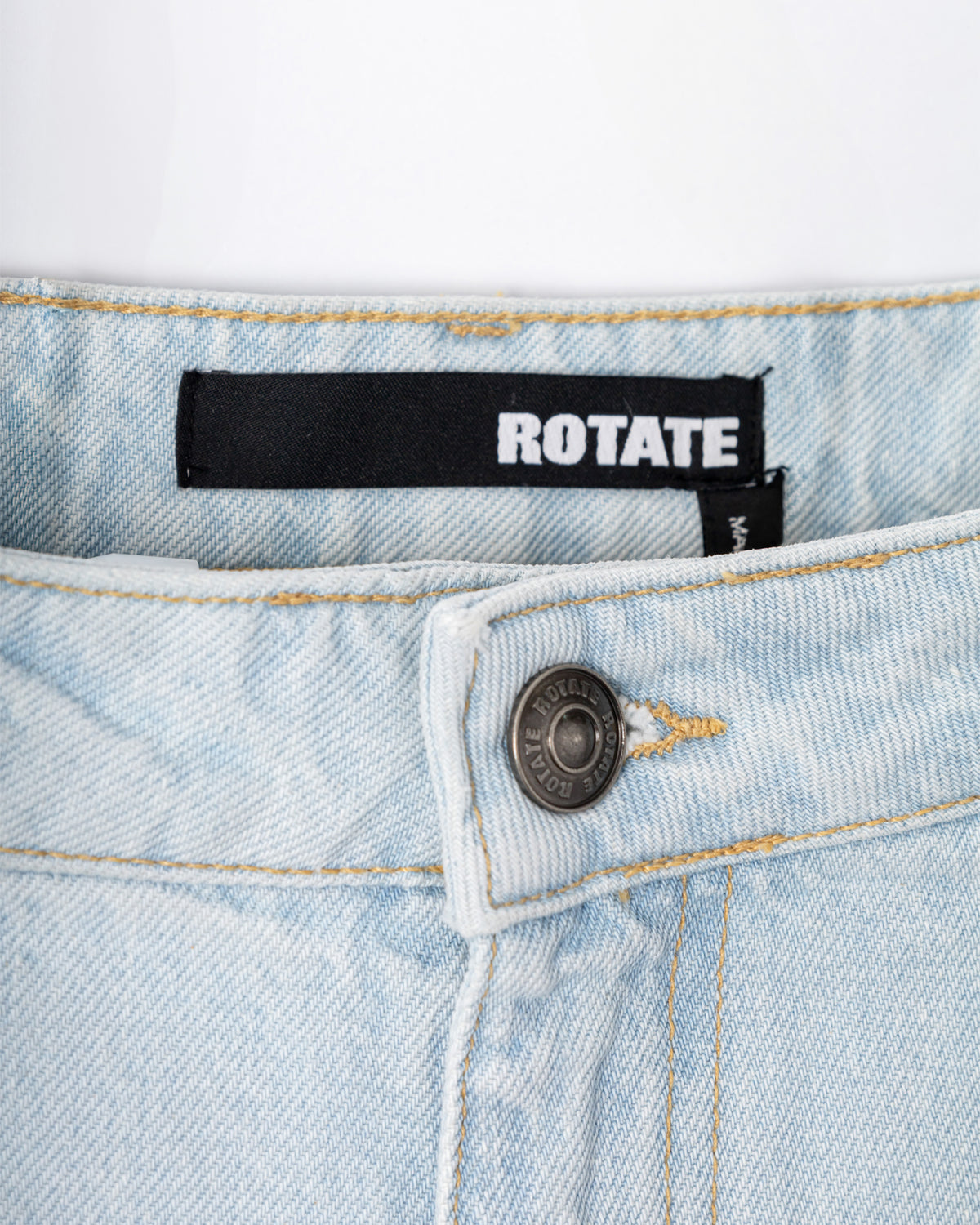 Rotate ズボンを青くします - Image 4