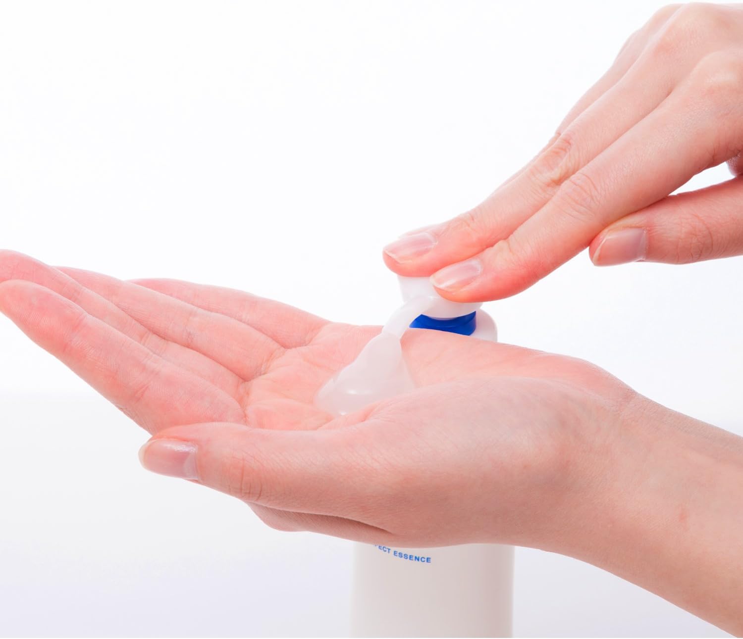 [Quasi-drug] Moisture Mild White Kose Perfect Essence All-in-One 6.1 fl oz (230 ml) + 1 x Nose Corner Plug Pack Included (Exclusive)