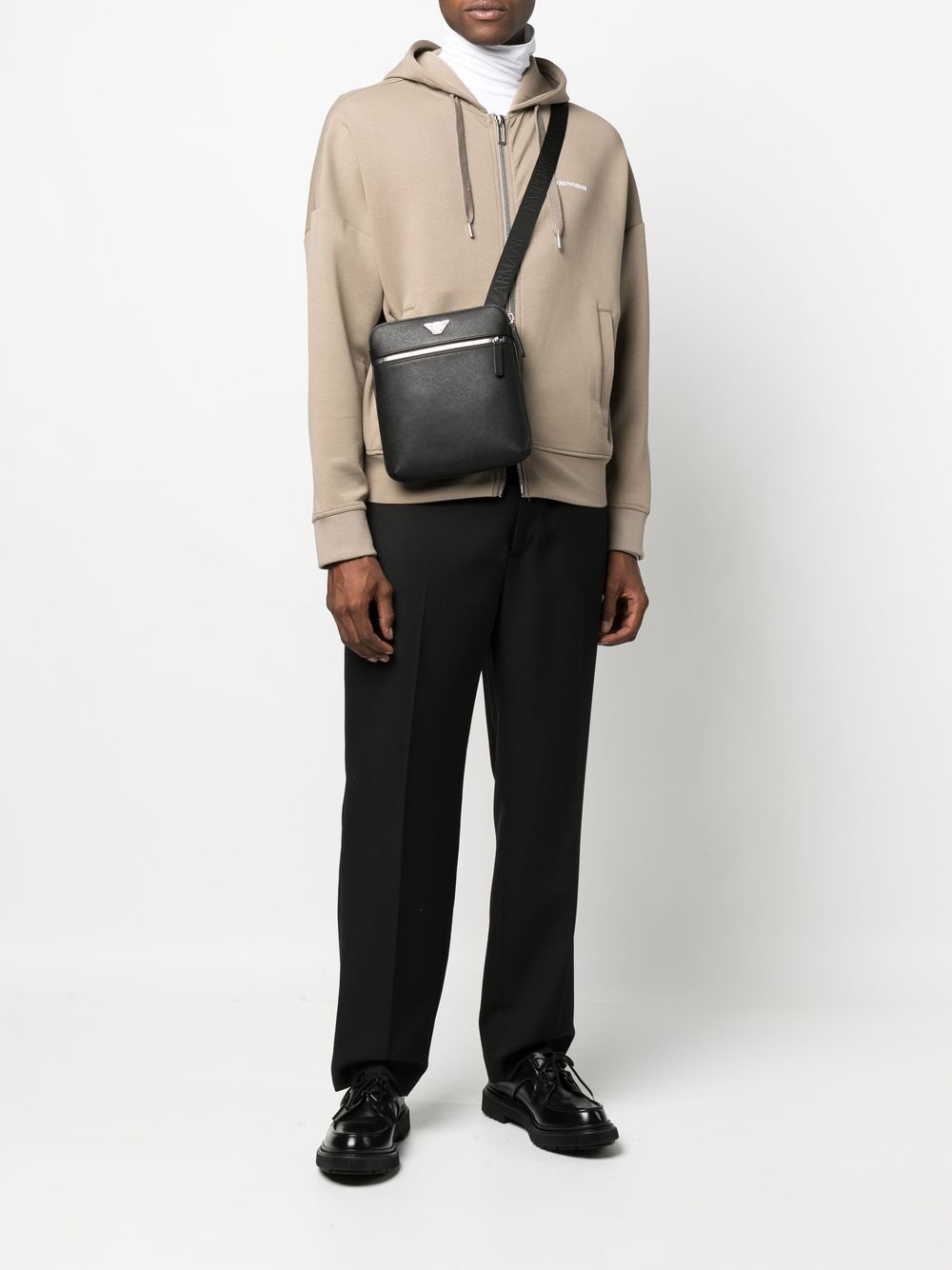 Emporio エンポリオアルマーニフェイクレザークロスボディバッグ - Image 4