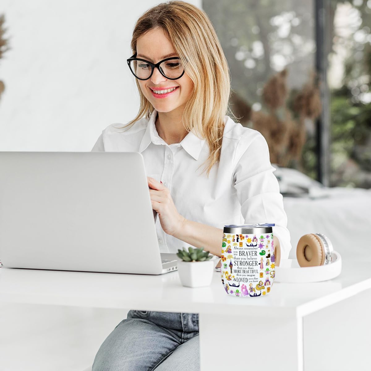 Vaso de vino mágico lindo, regalo de cumpleaños de Navidad con personajes inspirados para mujeres, mamá, regalos de aliento inspiradores mágicos, taza de café aislada de acero inoxidable de 12 onzas