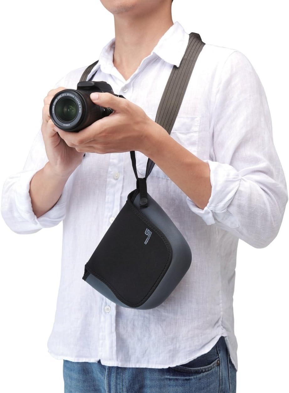 エレコム 一眼レフ カメラケース ソフトケース 静音面ファスナー Mサイズ [ 参考収容寸法:135×100×155mm ] ブラック DGB-S020BK