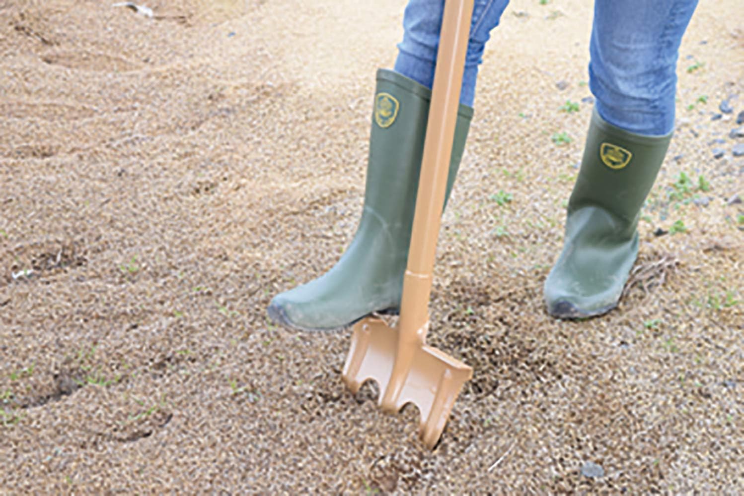 Takagi Pipe Handle Soil Fork, 3 Claws, For Digging Soil