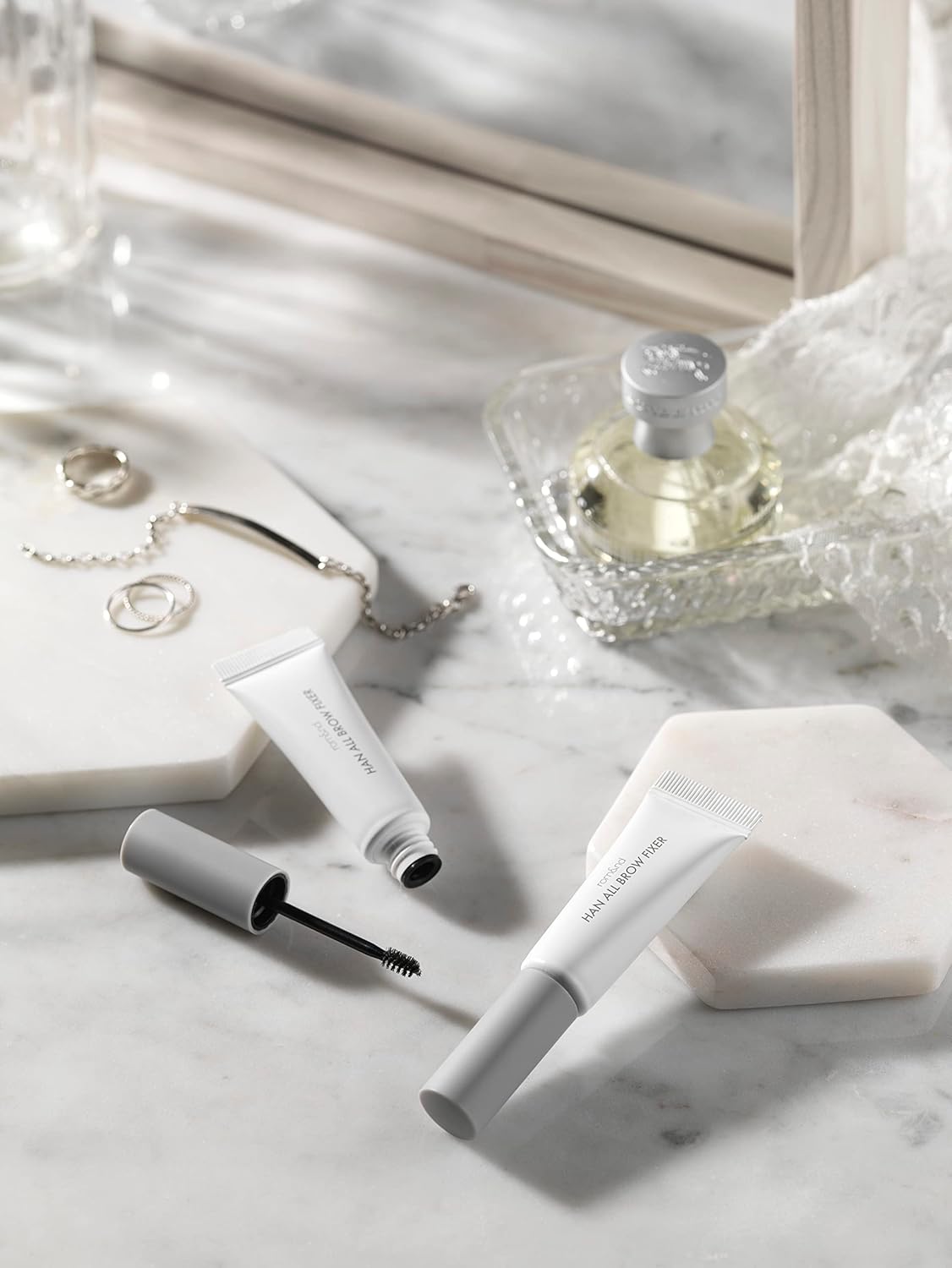 1 x Rom&nd HAN ALL BROW FIXER ROM&N ALL BROW FIXER