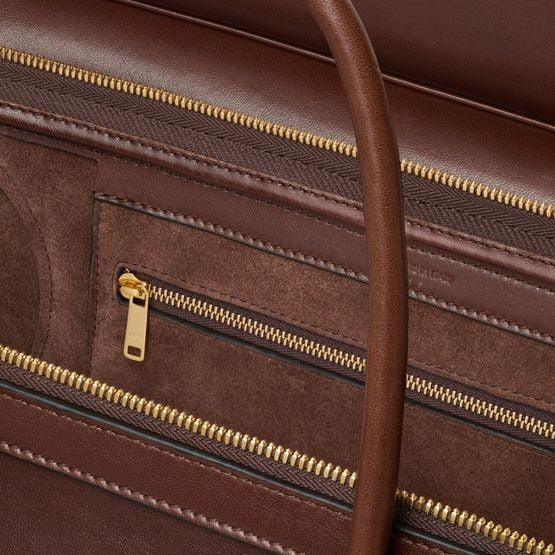 CELINE Medium new luggage in supple shiny lambskin - Image 4
