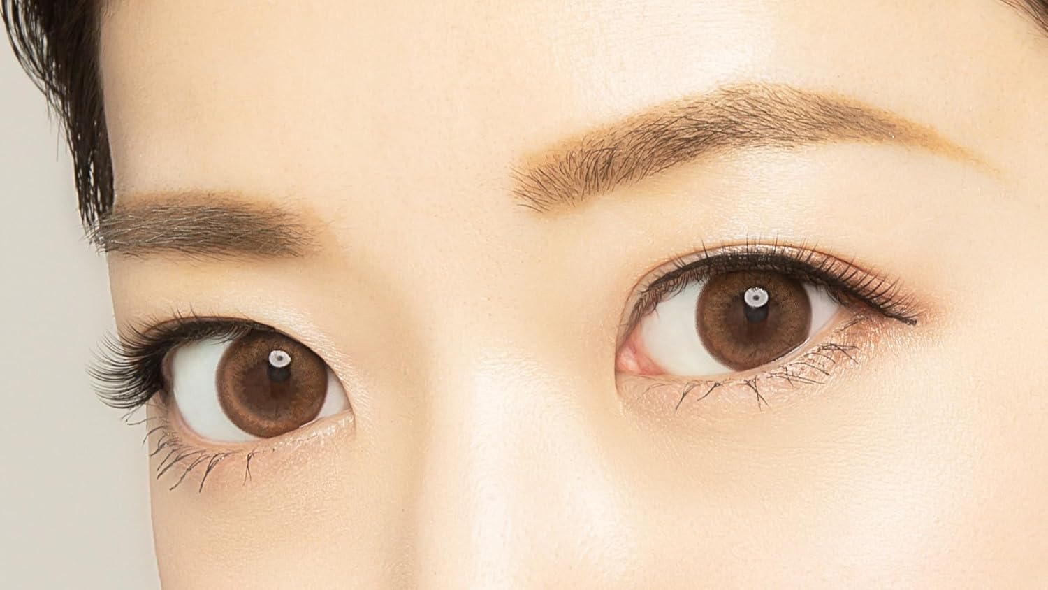 (3 Pairs) DiamondLash Lady Glamorous Series (Jewel eye) For sparkling jewel-like eyes! *This product comes in a box of 3 pairs