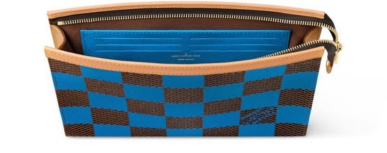 LOUIS VUITTON Pochette Voyage - Image 4