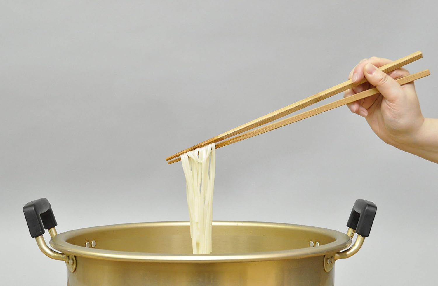 Sakai Sangyo Cooking Chopsticks, Square 13.0 inches (33 cm) (2 Pairs), Approx. 13.0 inches (33 cm), Moso Bamboo (Carbonized) Dishes, Cooking, Durable, Bamboo, Easy to Use, Easy to Grab, Made in Japan