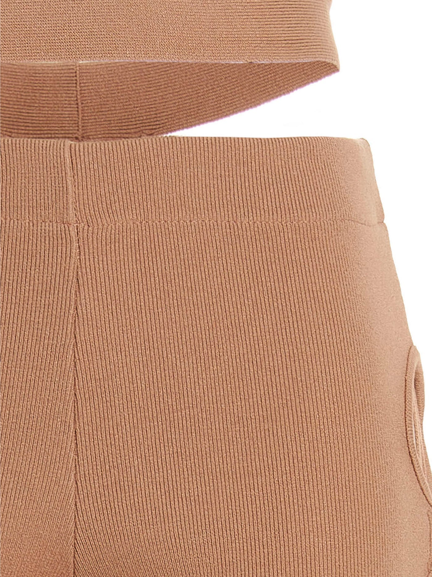 Andreādamoは、ひもでズボンを切り取りました - Image 4