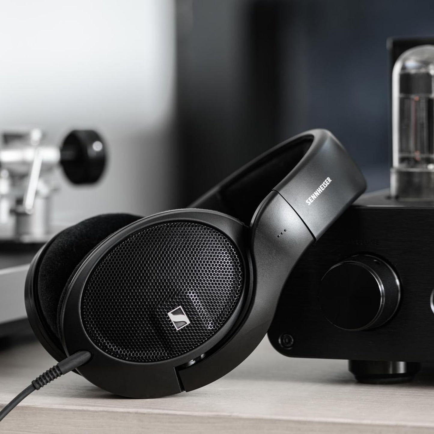 Sennheiser Headphones, Wired HD 560S, Open Type, Headquarters Developed Driver, Dynamic