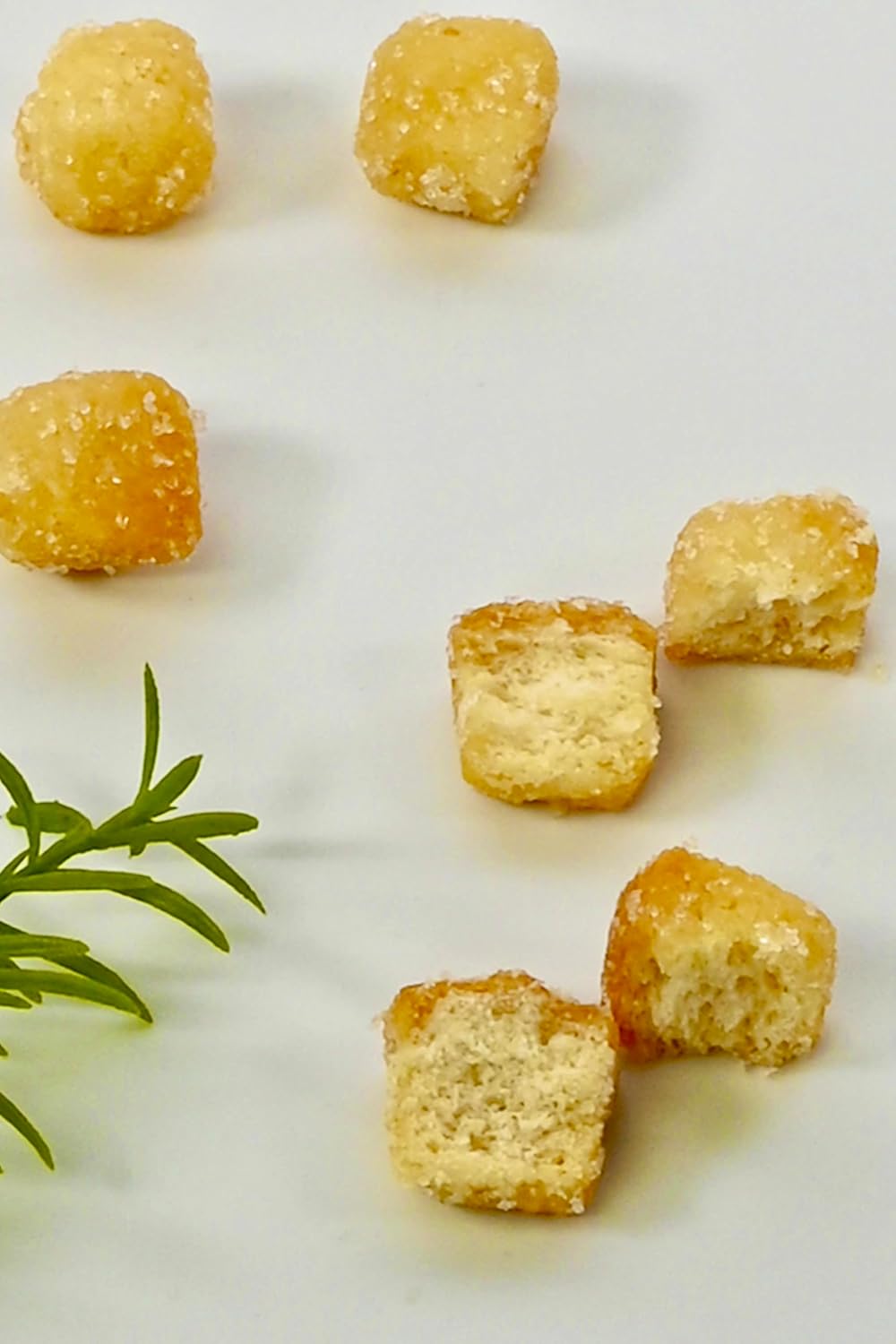 Hitorikuchi Shimi Shimi Rusk < Sugar Butter Flavor>[Crunchy Texture, Generous Capacity] Sugar Rusk Croutons Snacks Commercial Use Party Size Snacks Chikatsu Shokai [Tsumami-Kura] 400g