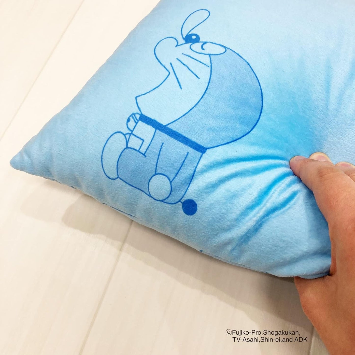 MORIPiLO Body Pillow Doraemon (Pillow with Mascot) With Handle Compact Cushion Goods Plush Toy Nap Pillow 11.0 x 15.4 x 3.5 inches (28 x 39 x 9 cm) Blue Character Morishita Pillows