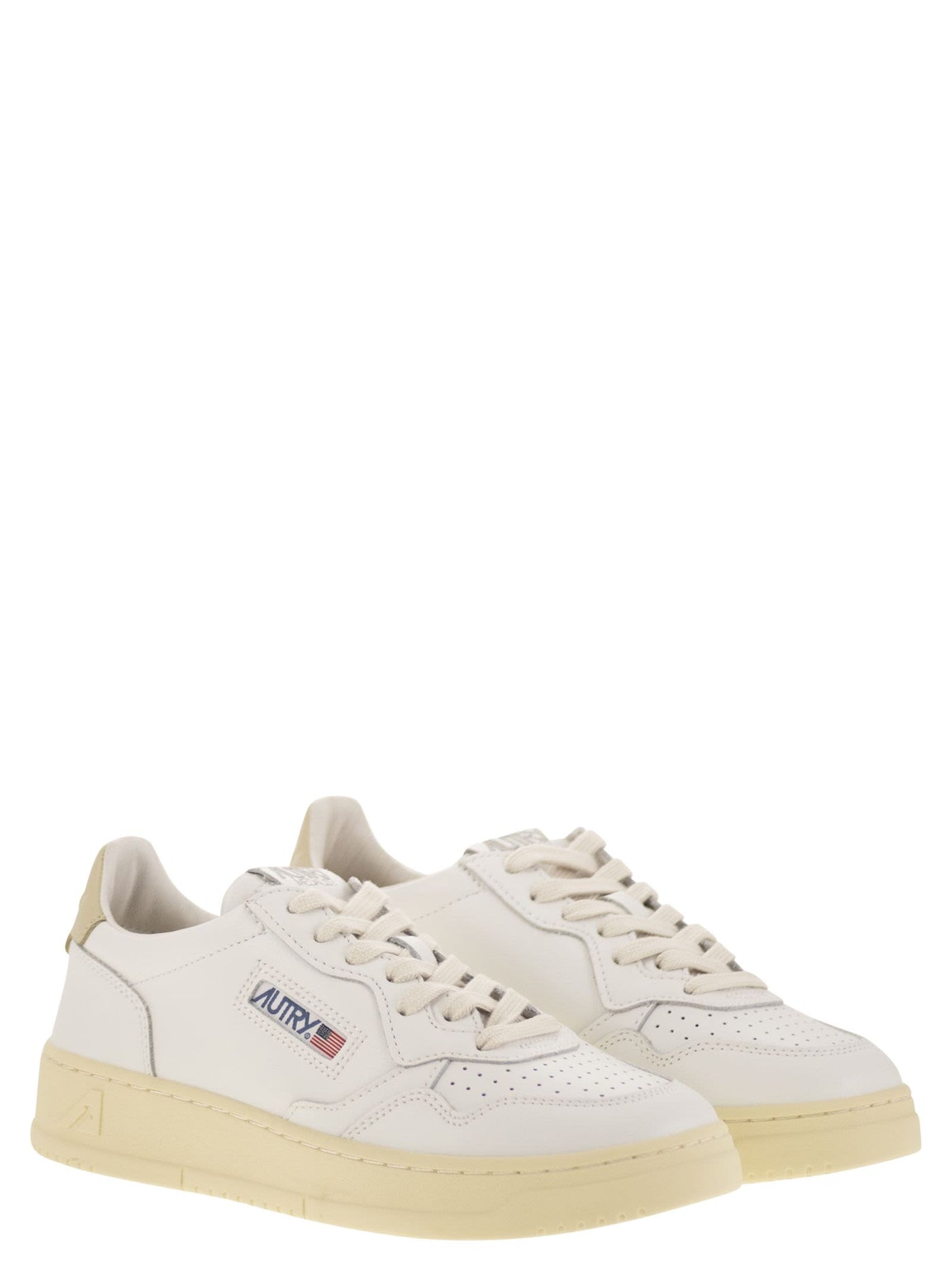 Autry Medalist Low Leather Sneakers - Image 4