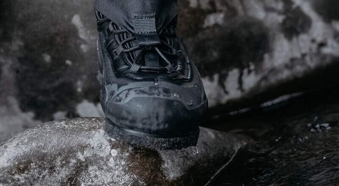 Shimano FS-080U Fishing Shoes, Rockshore Wet Boots, Water Drrain, Pin Felt, 9.8 - 11.0 inches (25 - 28 cm), Black