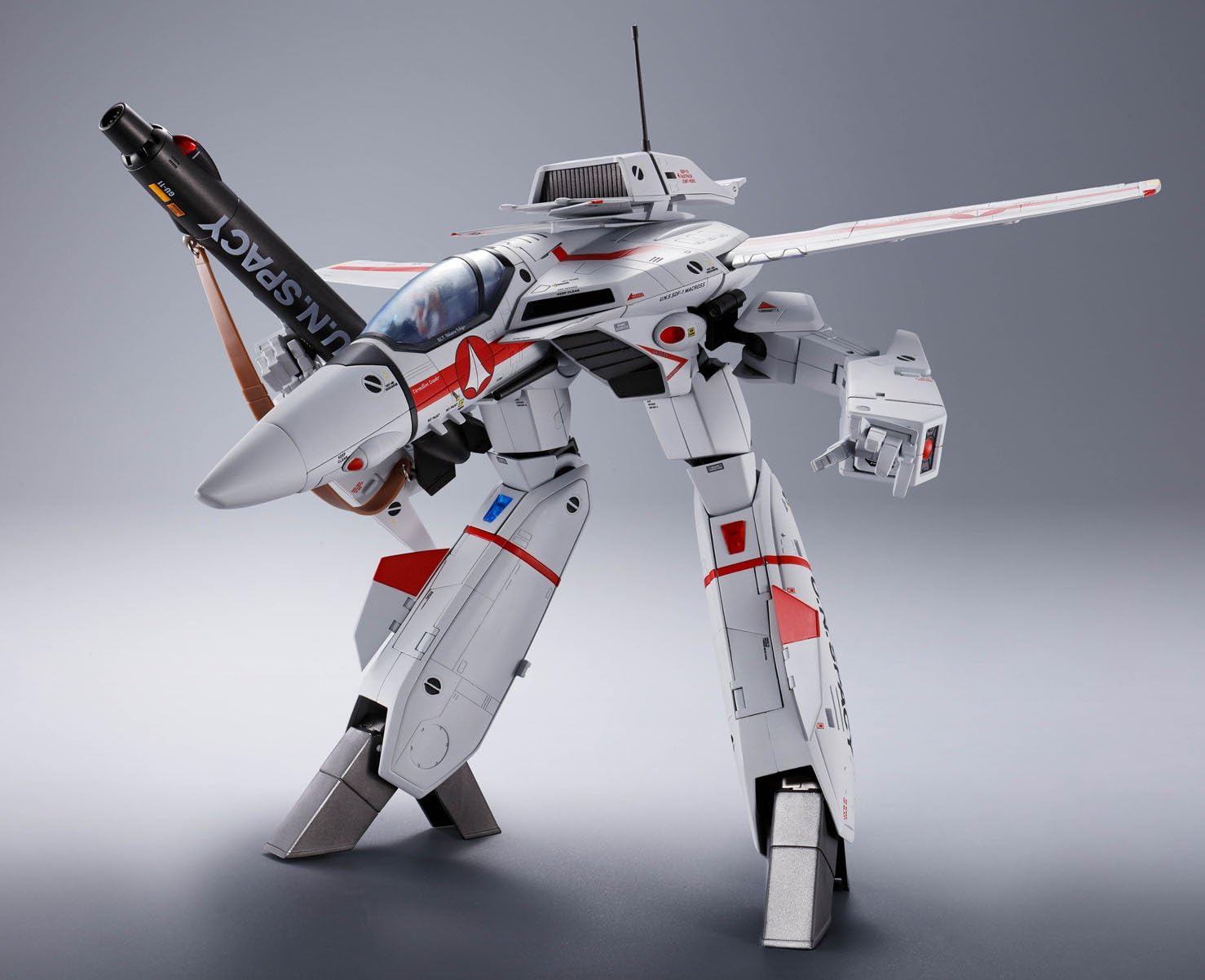 TAMASHII NATIONS DX超合金 超時空要塞マクロス VF-1J バルキリー(一条輝機)(初回限定版) 約300mm(ファイター時) ABS&ダイキャスト&PVC製 塗装済み可動フィギュア