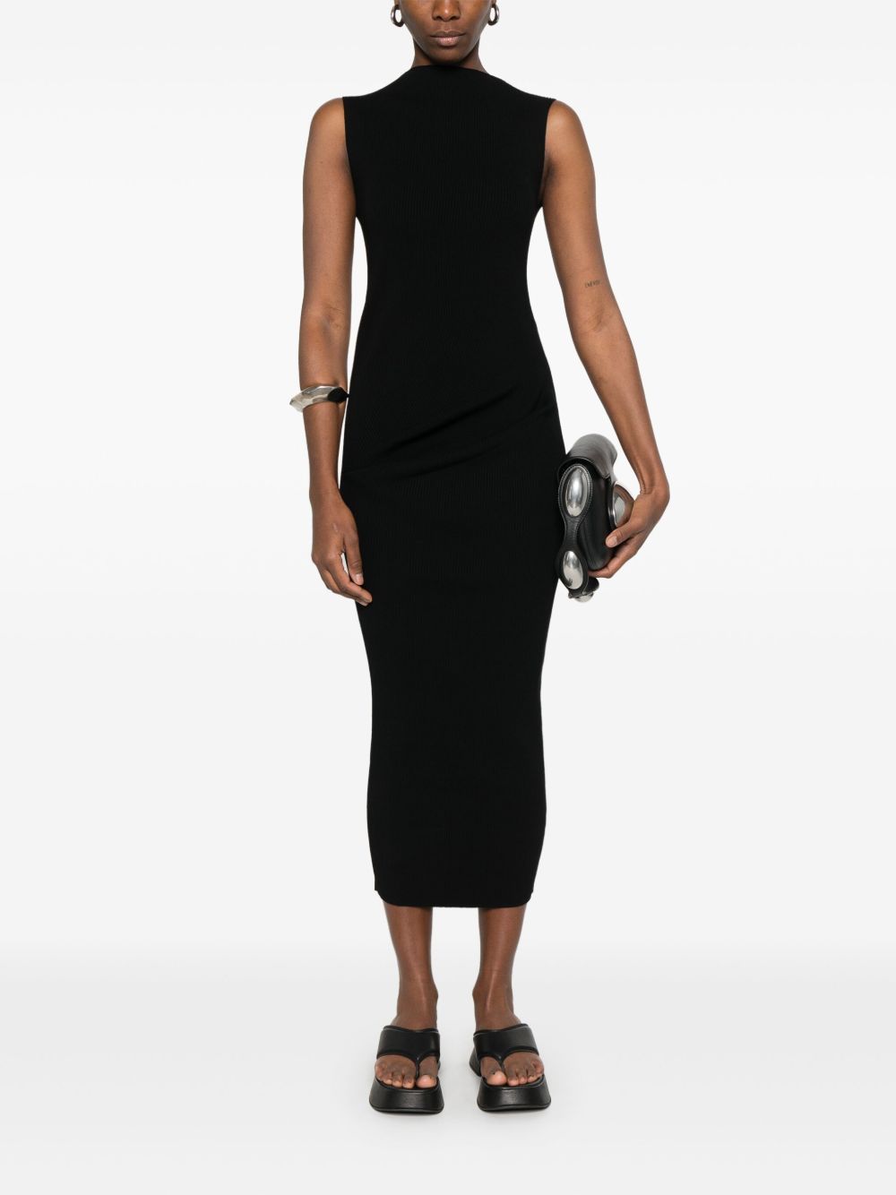 Rick リック・オーウェンズは長いドレスを編んだ - Image 5