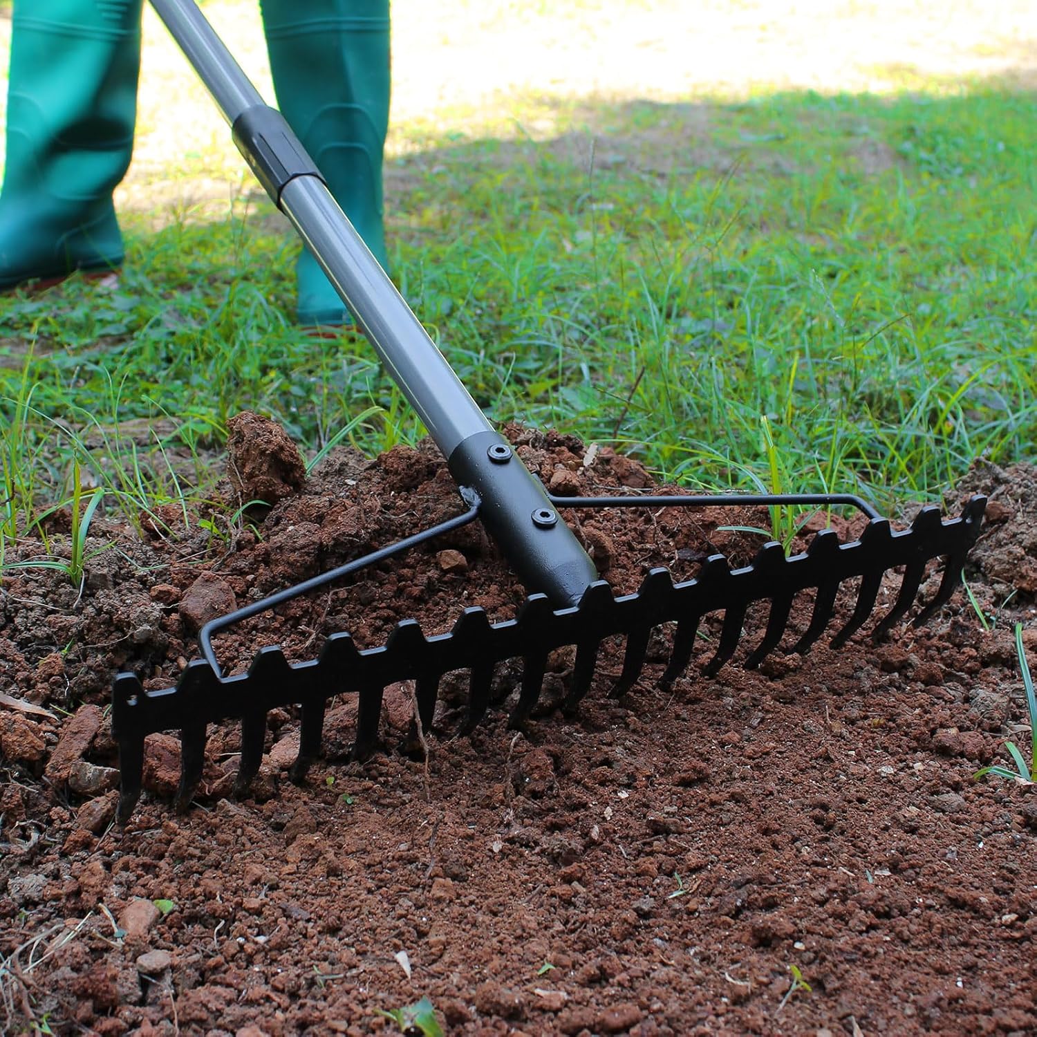 Walensee 5.25ft (1.6m) Rake, Extendable with Stainless Steel Handle, Steel 17-Prong, Metal Head, Sturdy Rake for Weeding, Leaf Collection, Ground Preparation, Soil Conditioning, Agriculture, Land