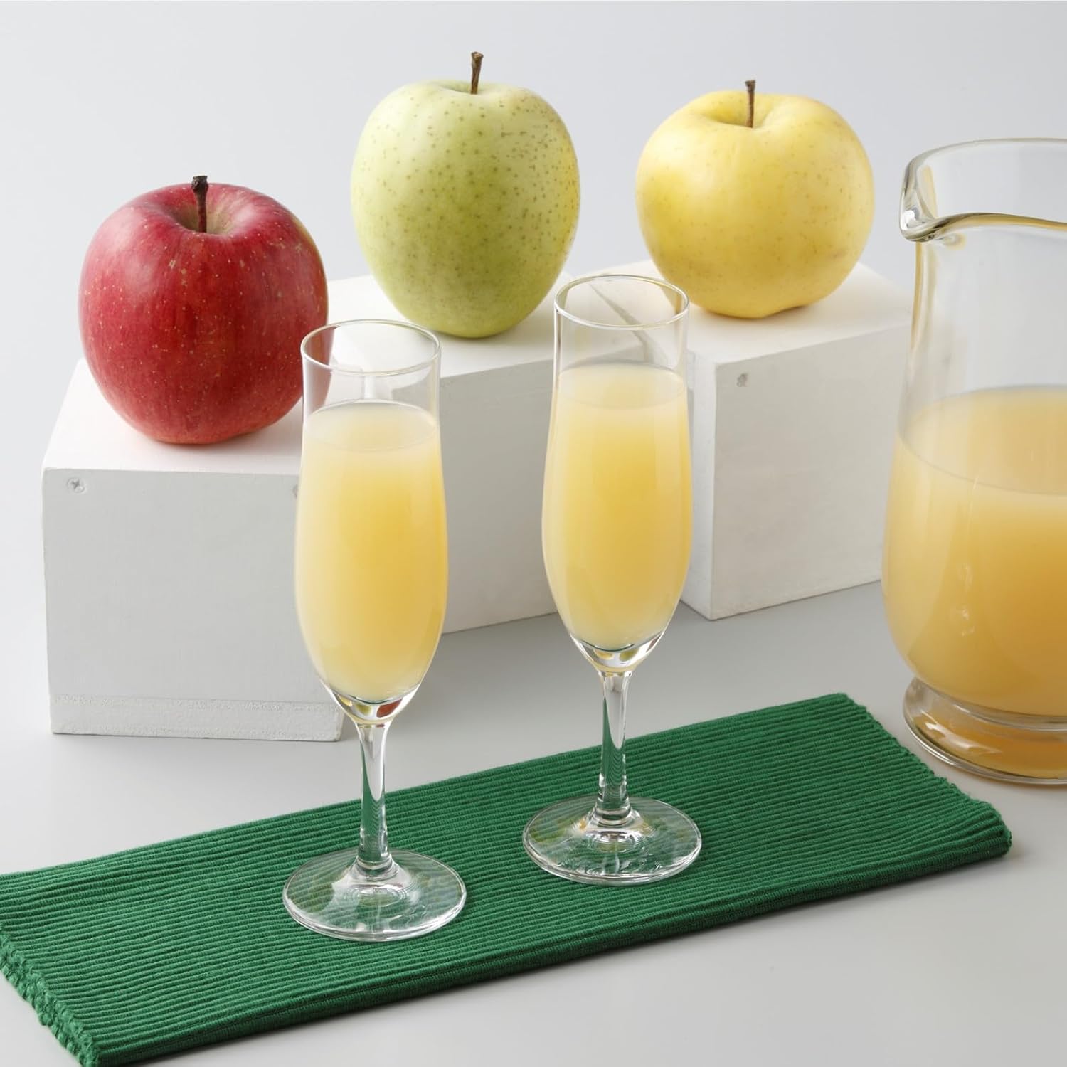 Aomori Prefecture Apple Juice, Shiny, Aomori Treats 6.8 fl oz (200 ml) x 24 Bottles