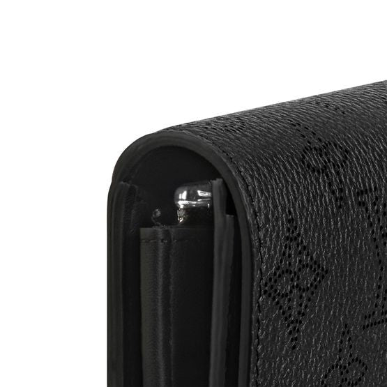 LOUIS VUITTON Iris Wallet - Image 5