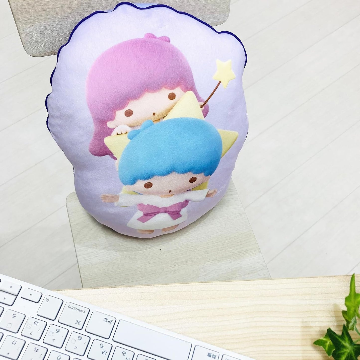 Moripilo Sanrio Kikirara Body Pillow, Die Cut Cushion, Skin Friendly Micro Fabric, Goods, Plush Nap Pillow, 11.8 x 15.7 x 3.9 inches (30 x 40 x 10 cm), Pink Pillow Morisita