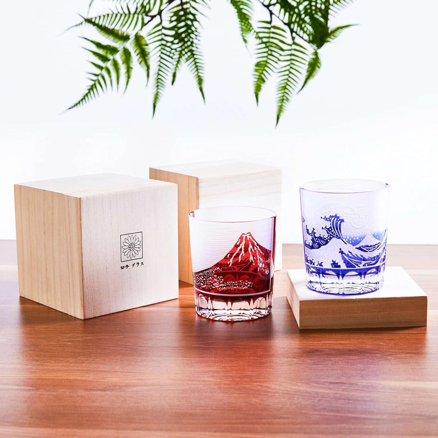 Mt. Fuji Rock Glass, Artisans, Handmade in Paulownia Box, Japanese Sake, Cold Liquor, Beer, Whiskey, Shochu, Stylish, Sake, Celebration, 6th Birthday, Wedding, Mother's Day, Father's Day, Gift, Popular Gift, 9.1 fl oz (260 cc), 2 Pieces, Red + Blue